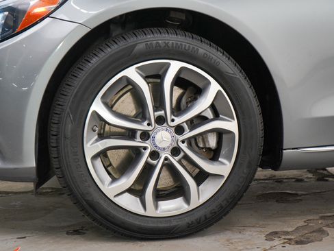 Used 2016 Mercedes-Benz C 300 4MATIC Sedan image 28