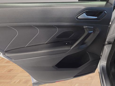 Used 2022 Volkswagen Tiguan SE image 20