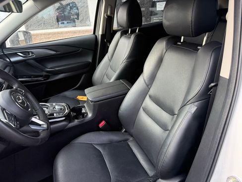 Used 2023 MAZDA CX-9 Touring Plus image 3