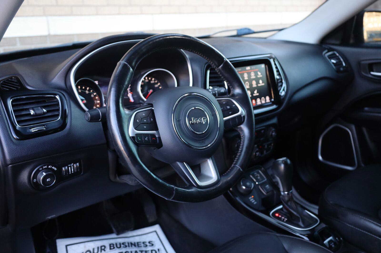 Used 2018 Jeep Compass Limited AWD/4WD image 16