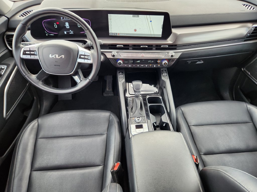 Certified 2023 Kia Telluride S w/ S Sunroof Package AWD/4WD image 16
