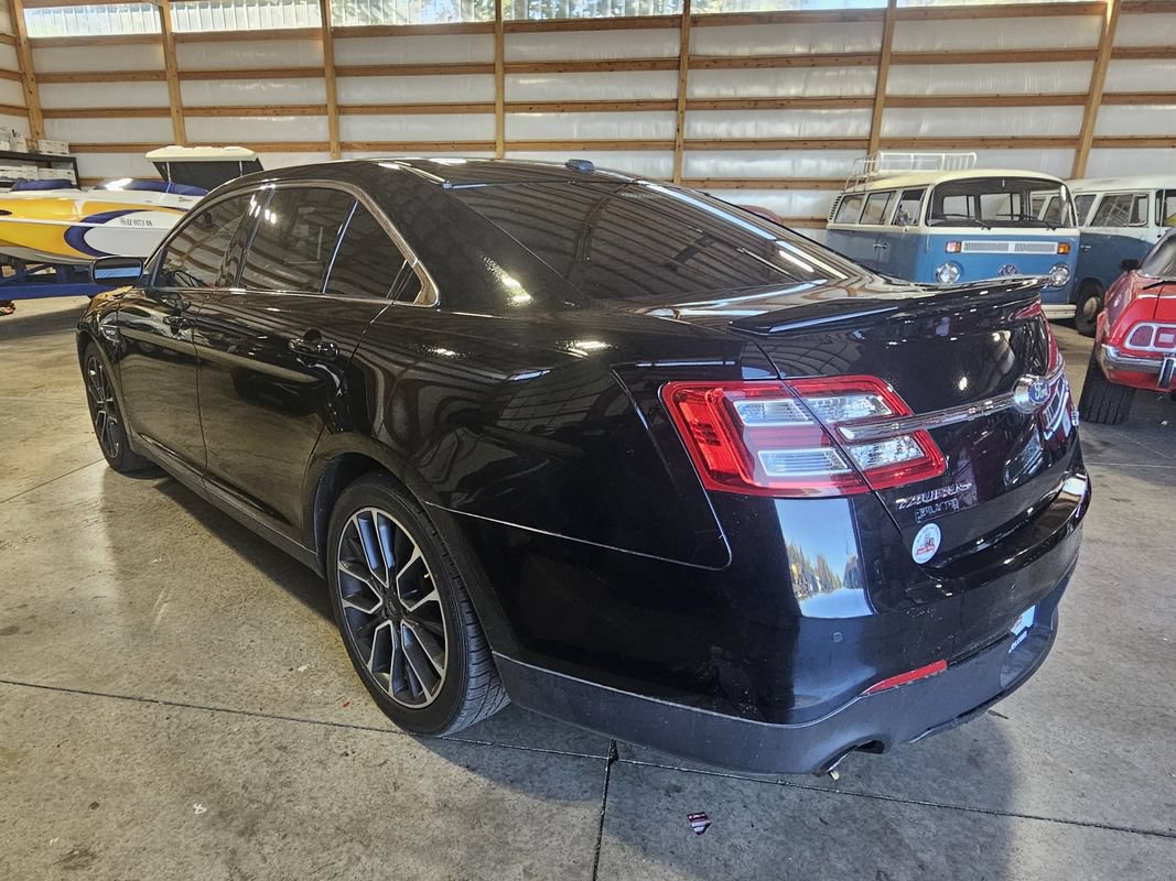 Used 2017 Ford Taurus SHO AWD/4WD image 6
