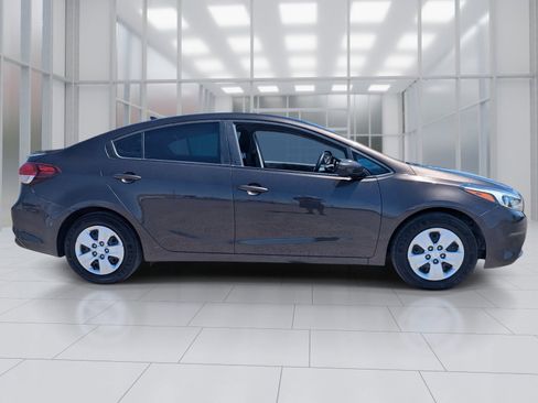 Used 2018 Kia Forte LX FWD image 6