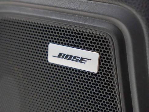 Certified 2021 Porsche Macan image 17