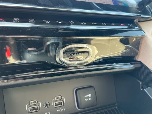 New 2026 Jeep Grand Cherokee L Limited AWD/4WD image 11