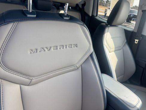 New 2026 Ford Maverick Lariat image 17