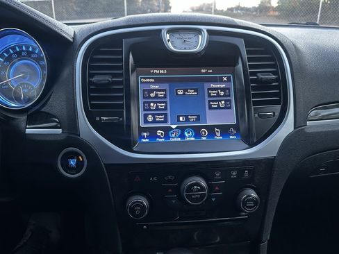 Used 2013 Chrysler 300 C image 12