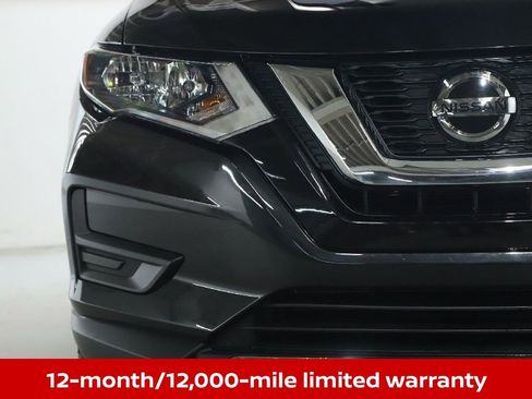 Used 2019 Nissan Rogue SV w/ Premium Package image 8