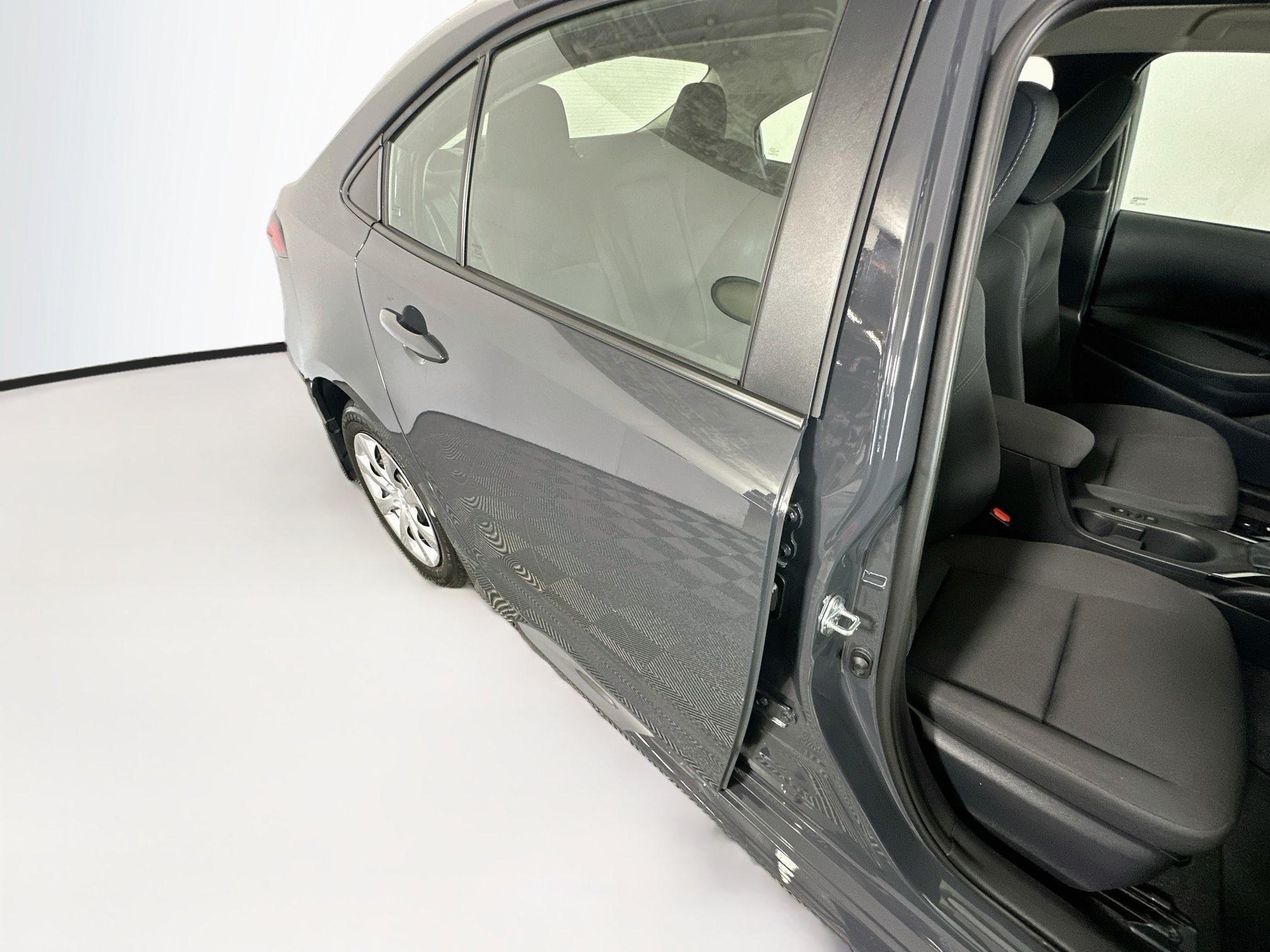 Used 2026 Toyota Corolla LE FWD image 27