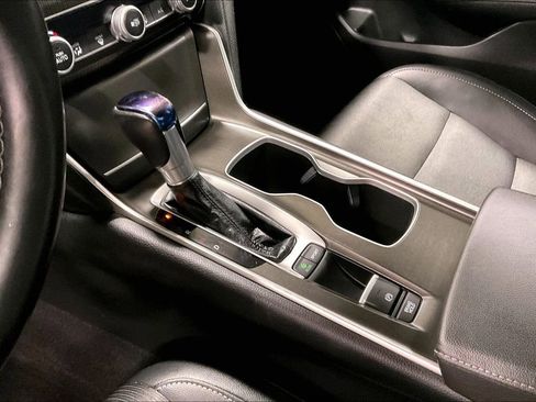 Used 2020 Honda Accord Sport image 17
