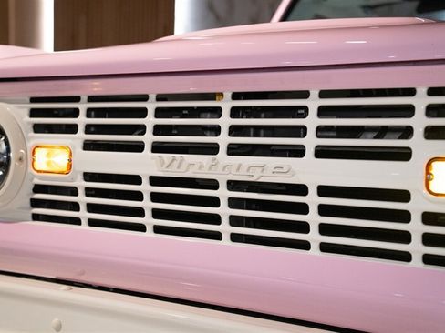 Used 2023 Ford Bronco 2-Door AWD/4WD image 38