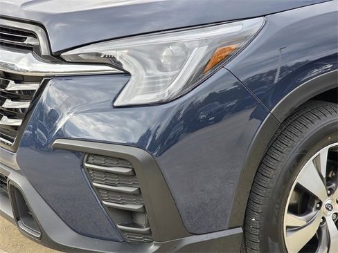 Used 2025 Subaru Ascent Premium image 6