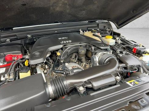 Used 2018 Jeep Wrangler Unlimited Sport S image 23