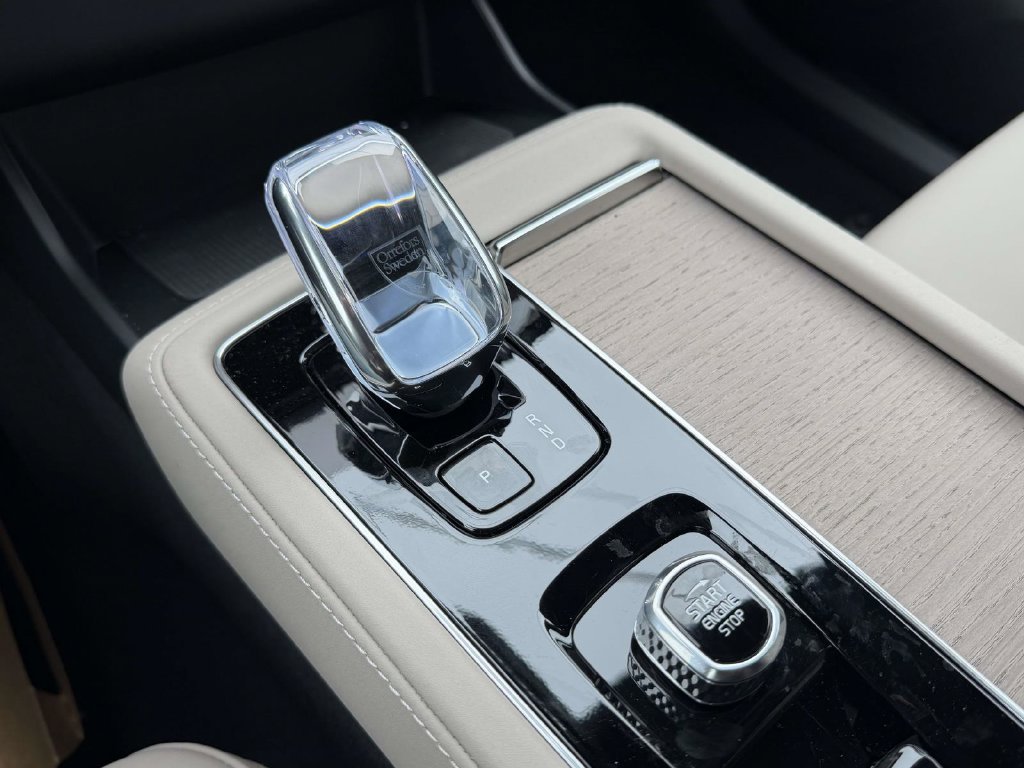 New 2026 Volvo XC90 T8 Plus w/ Protection Package AWD/4WD image 6