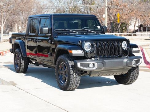 Used 2023 Jeep Gladiator Sport image 5