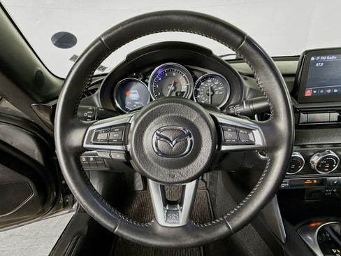 Used 2023 MAZDA MX-5 Miata Grand Touring w/ Weather Package image 11