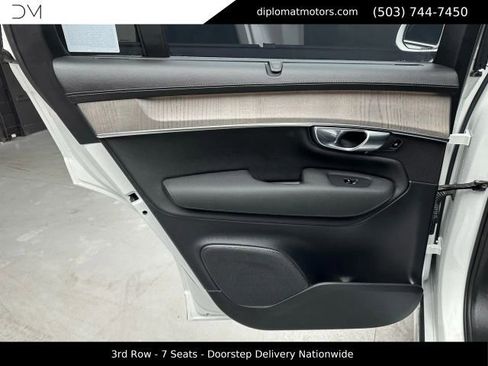Used 2025 Volvo XC90 T8 Ultra w/ Protection Package Premier AWD/4WD image 30