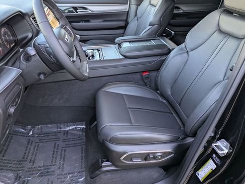 New 2026 Jeep Grand Wagoneer Summit w/ Premium Group III AWD/4WD image 42