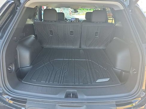 Used 2024 Chevrolet Blazer LT w/ Convenience Package FWD image 13