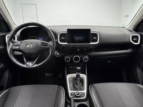 Used 2022 Hyundai Venue Limited w/ Cargo Package image 29