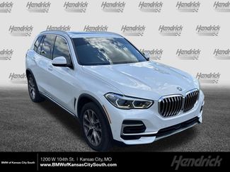 Used 2022 BMW X5 xDrive40i w/ Executive Package AWD/4WD video 1