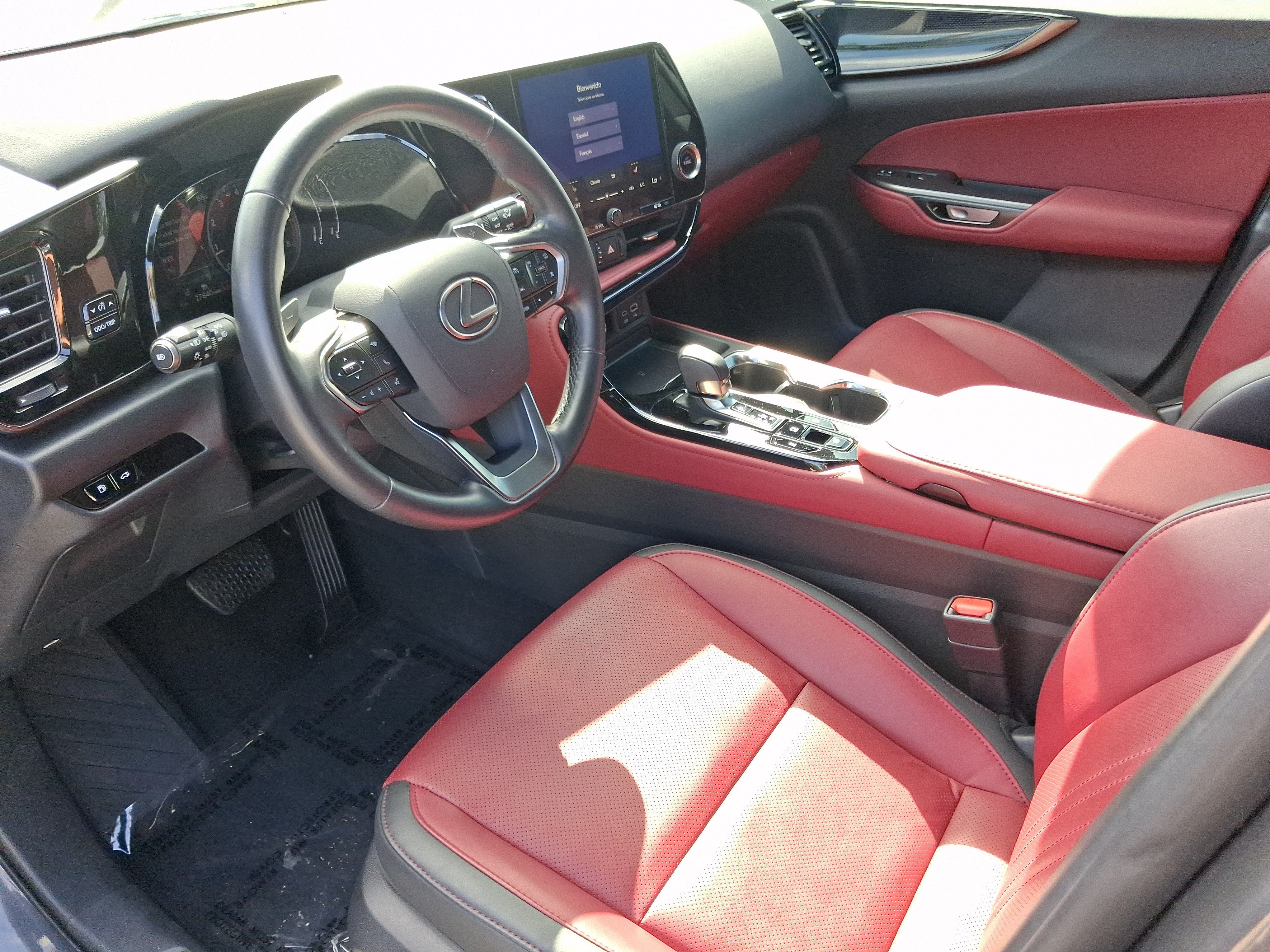 Used 2025 Lexus NX 250 FWD w/ Towing Package (2000 Lbs) image 11