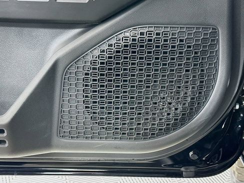 Used 2025 Toyota Tacoma TRD Off-Road w/ TRD Off Road Upgrade Package image 18