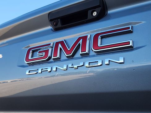 New 2025 GMC Canyon Elevation w/ Convenience Package image 42