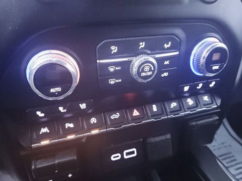 Used 2019 GMC Sierra 1500 Denali w/ Denali Ultimate Package image 19