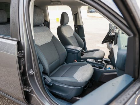 Used 2025 Ford Maverick XLT FWD image 41
