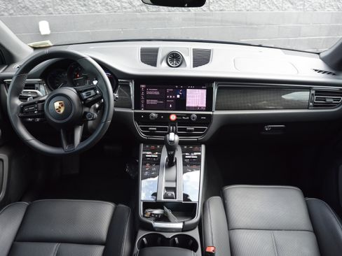 Certified 2026 Porsche Macan Turbo AWD/4WD image 12