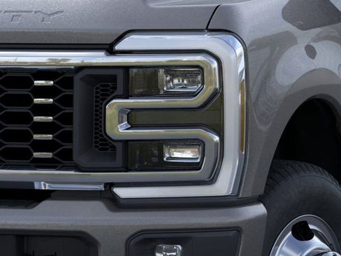 New 2026 Ford F350 Platinum image 20