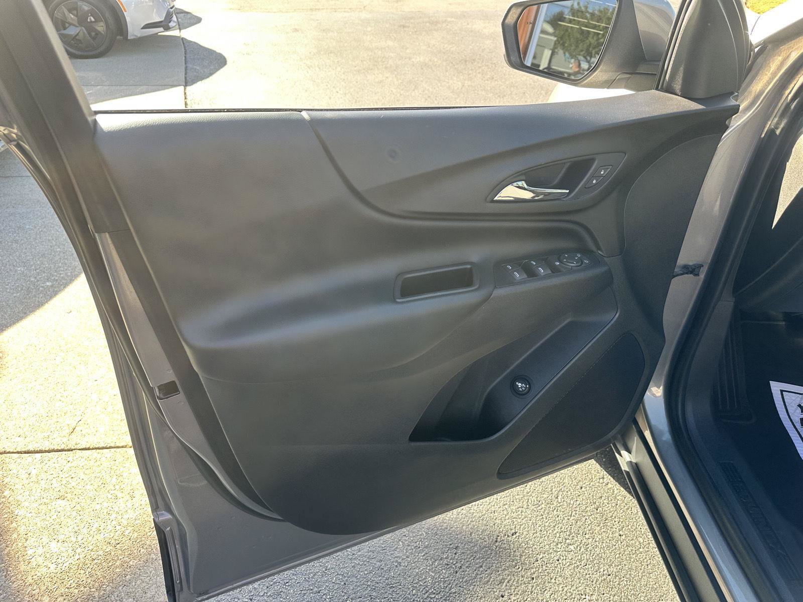 Used 2019 Chevrolet Equinox LT FWD image 20