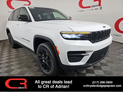 New 2025 Jeep Grand Cherokee 4WD image 1