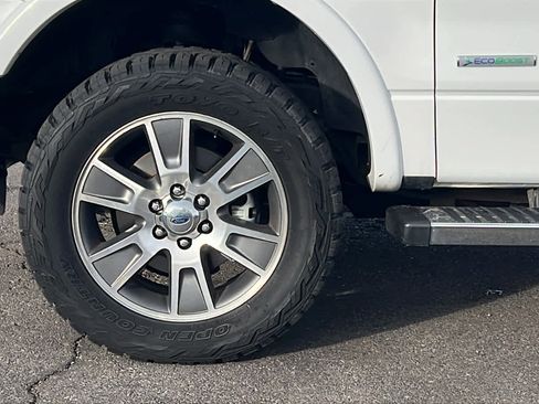 Used 2014 Ford F150 Lariat w/ Equipment Group 501A Mid image 9