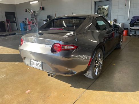Used 2022 MAZDA MX-5 Miata RF Grand Touring RWD image 3