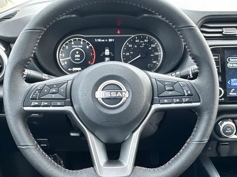 New 2025 Nissan Versa SR w/ Trunk Package image 40