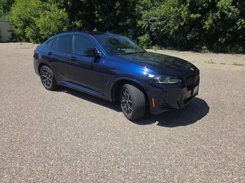Used 2024 BMW X4 M40i AWD/4WD image 19