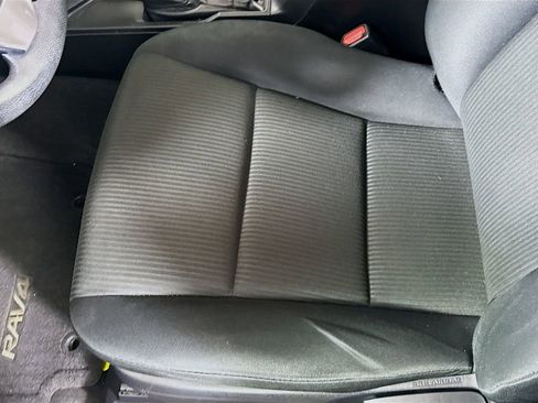Certified 2016 Toyota RAV4 LE FWD image 18