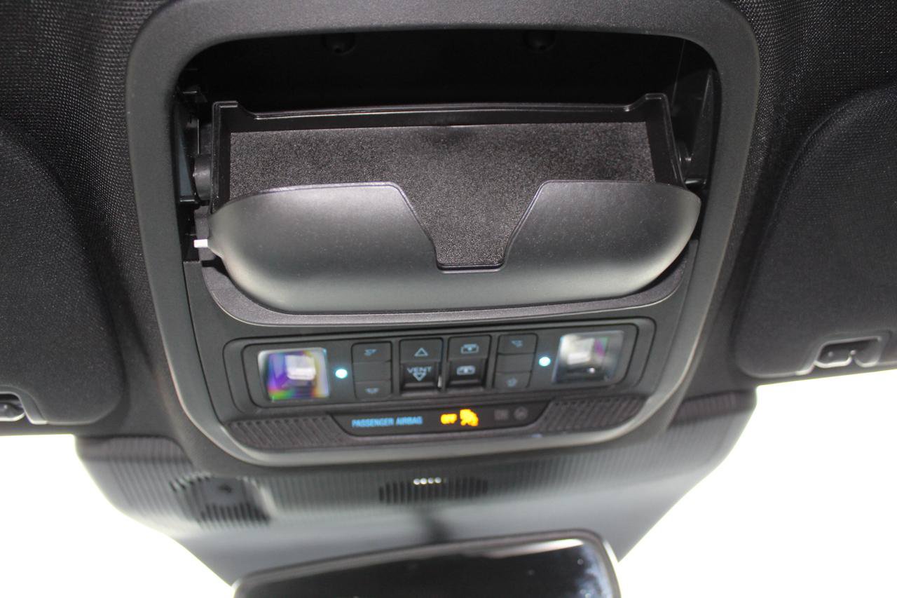 Used 2025 Ford Explorer Platinum w/ LUX Leather Package AWD/4WD image 59