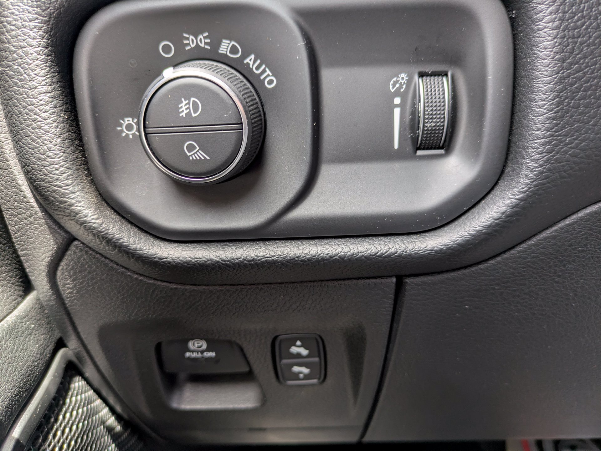 Used 2021 RAM 1500 Big Horn AWD/4WD image 30