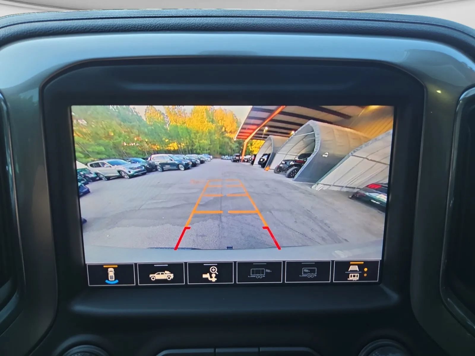Used 2020 Chevrolet Silverado 1500 LT Trail Boss AWD/4WD image 37