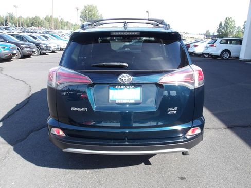 Used 2017 Toyota RAV4 XLE w/ All Weather Liner Package AWD/4WD image 4