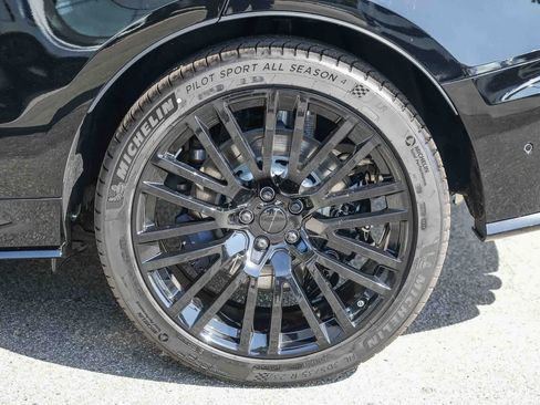 New 2026 Land Rover Range Rover Sport SV AWD/4WD image 8