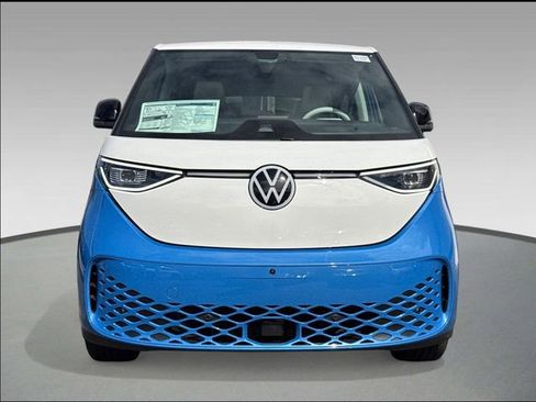 New 2025 Volkswagen ID. Buzz Pro S Plus image 2