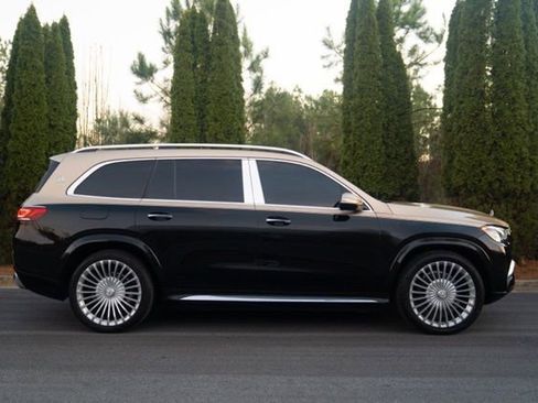 Used 2021 Mercedes-Benz Maybach GLS 600 4MATIC image 7