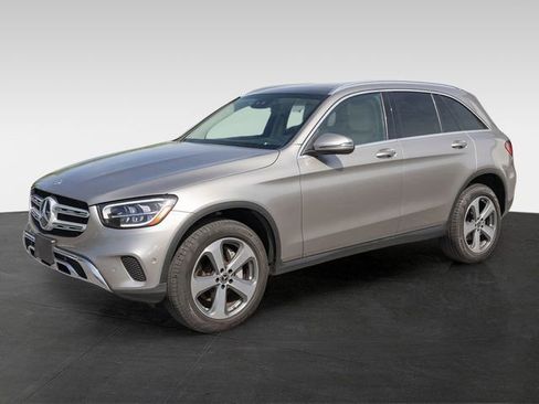 Used 2022 Mercedes-Benz GLC 300 4MATIC w/ Premium Package Lite image 4