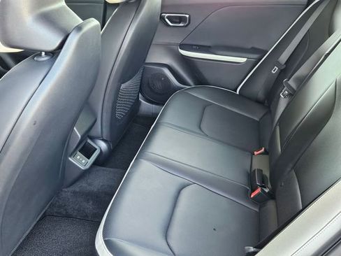 Used 2025 Kia K4 GT-Line w/ GT-Line Premium Package FWD image 26