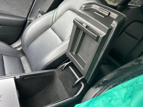 Used 2022 Tesla Model 3 Long Range image 36