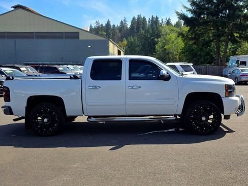 Used 2011 Chevrolet Silverado 1500 LT AWD/4WD image 9